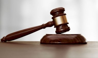 HAKİMİN UYUŞMAZLIĞIN AYDINLATILMASININ ZORUNLU KILDIĞI DURUMLARDA, DOSYAYA USULÜNE UYGUN OLARAK İBRAZ EDİLMİŞ BELGELERDE ADI GEÇEN KİŞİLER DE MAHKEMECE DİNLENEBİLİR