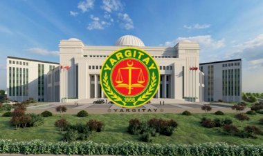 FABRİKA MÜDÜRÜ OLARAK ÇALIŞAN İŞÇİNİN FİRMALARDAN KOMİSYON ALMAK VE TEDARİKÇİ FİRMAYA CEP TELEFONU ALDIRMAK GİBİ EYLEMLERİ HAKLI NEDENLE FESİH SEBEBİDİR