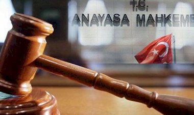 ANAYASA MAHKEMESİNİN İHLÂL KARARLARININ BAĞLAYICILIĞI GÖZÖNÜNDE TUTULARAK ENFLASYON VE BUNA BAĞLI OLARAK DÖVİZ KURLARI, MEVDUAT FAİZLERİ, DEVLET TAHVİLLERİ VE DİĞER YATIRIM ARAÇLARININ FAİZ ORANLARI İLE BİRLİKTE GETİRİLERİNİN TEMERRÜT FAİZDEN FAZLA OLMASI HALINDE MUNZAM ZARARIN VARLIĞININ KARINE OLARAK KABUL EDILMESI GEREKTIĞI BENIMSENMIŞTIR