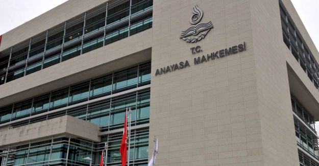 DÖNÜŞ KURALLARINA UYMAYAN ARACIN TRAFİKTEN ALTMIŞ GÜN SÜREYLE MEN EDİLMESİNİ ÖNGÖREN KURALIN ANAYASA’YA AYKIRI OLMADIĞI