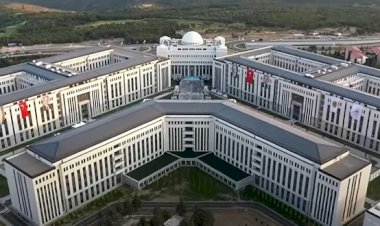 GECE VAKTİ KİLİTLİ ARACIN ÇALINMASI - ÇOCUĞUN SAVUNMA HAKKININ KISITLANMASI - SANIĞIN YOKLUĞUNDA YARGILAMA YAPILMASI